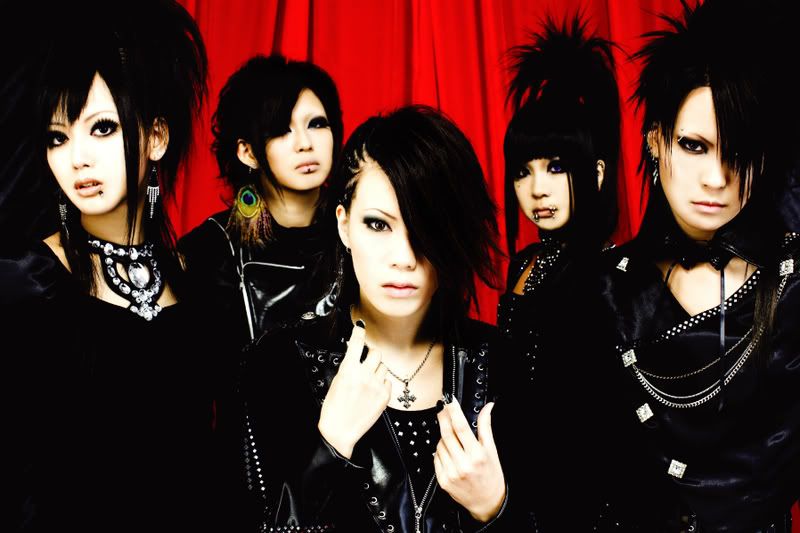 Exist†Trace Exist