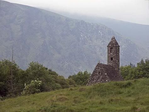 [Image: GlendaloughStKevinsChapel1.jpg]