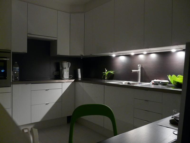 Witte keuken beige vloer ~ consenza for .