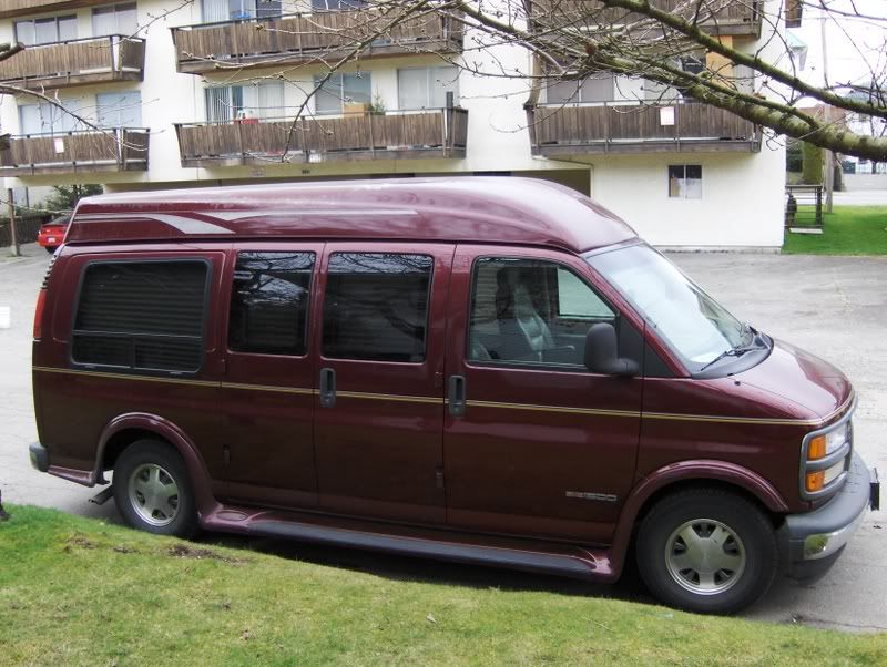1997 GMC Savana Starcraft Conversion Van