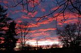 DSC_0289N.jpg Richard captured these next sunset images with his Nikon D40 on Dec. 22nd, 2006. I think this is the most impressive sunset we\'ve seen in our area to date. image by Shut-R-Bug