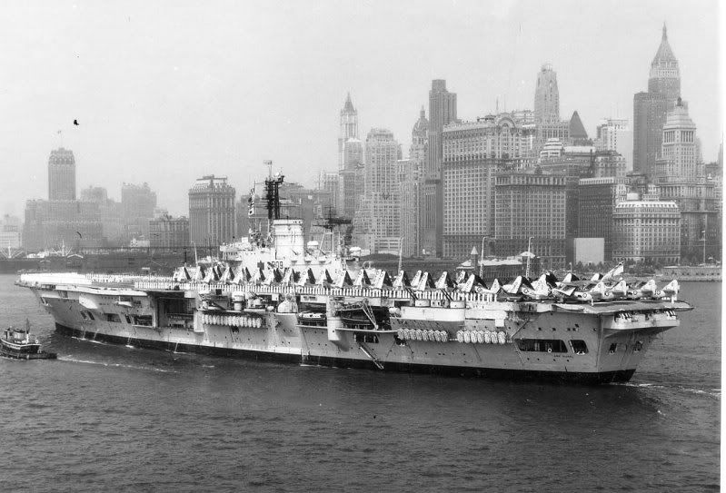 http://i94.photobucket.com/albums/l88/paul0303/50HMSArkRoyalenteringNewYork.jpg