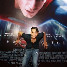 Sao Việt hào hứng đi xem buổi công chiếu phim Man of Steel