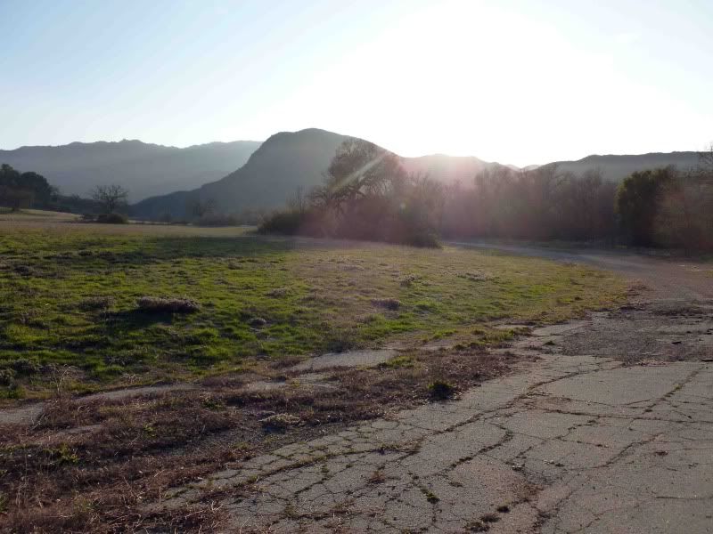 devils highway discussion essay The devil's highway by urrea, luis alberto - part 1, chapter 1 summary and analysis. devils highway discussion essay The devil's highway by urrea, luis alberto - part 1, chapter 1 summary and analysis.