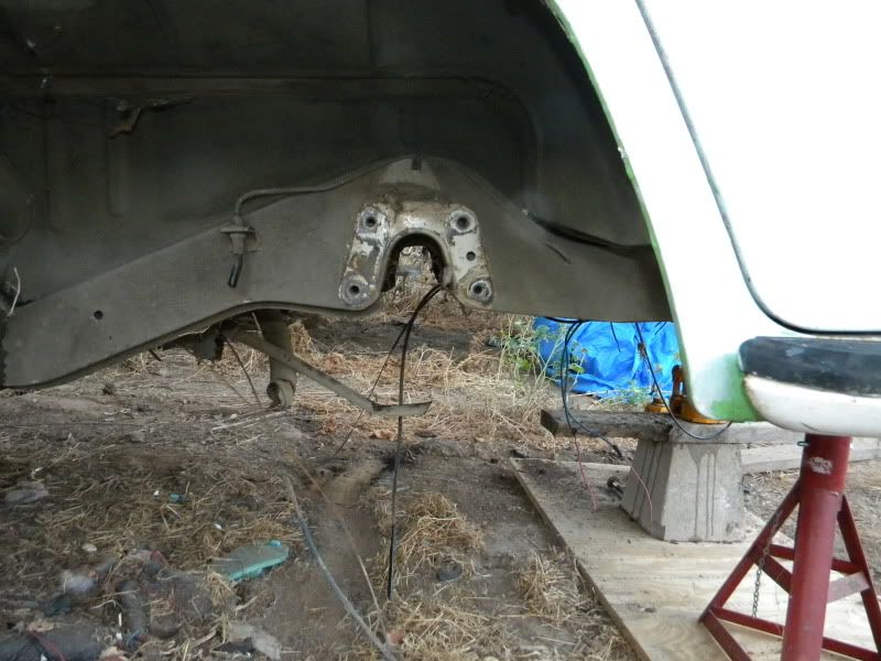 bus with no axle