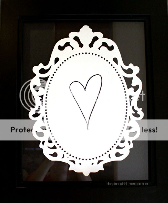 deco laminate frame with heart 